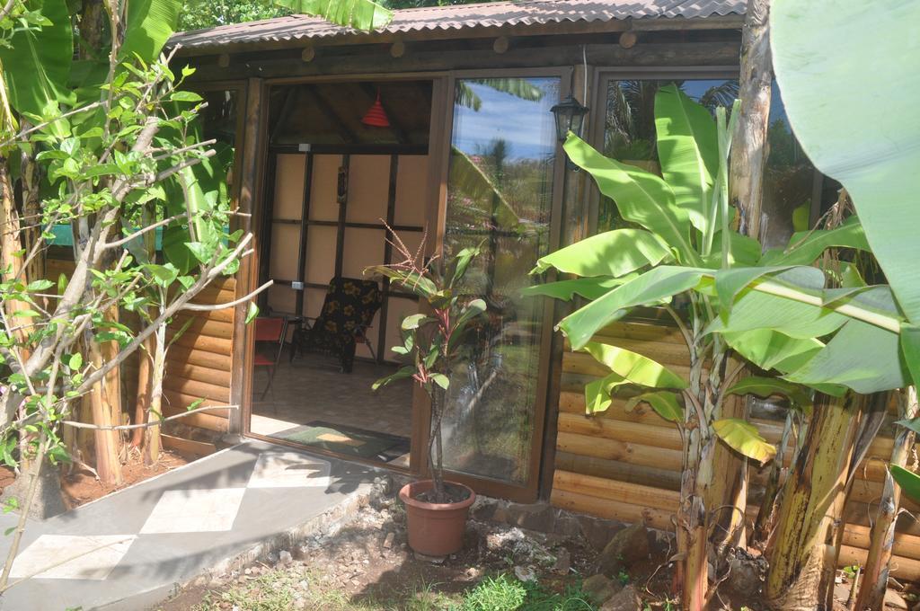 Отель Cabanas Anakena Ханга-Роа Экстерьер фото